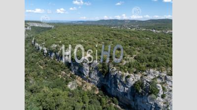 Défilé De Ruoms Et La Rivière Ardèche, Gorges De L'ardèche, France - Photographie Aérienne