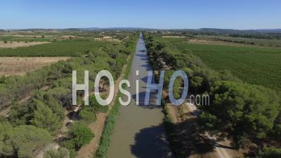 Junction Canal Between The Locks Of Cease And Truilh Video Drone Footage