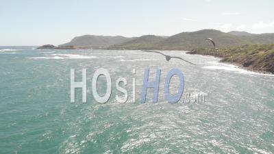 Vue Aérienne Du Kitesurf à Sainte-Lucie - Vidéo Drone, île Des Caraïbes à Sainte-Lucie